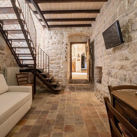 Case-Grotte Degli Avi, Esperienza Abitativa In Grotta Módica Exterior foto