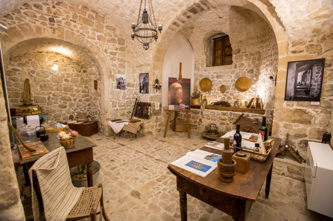 Case-Grotte Degli Avi, Esperienza Abitativa In Grotta Módica Exterior foto